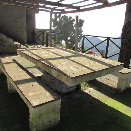 Rifugio Dei Tre Pini Guest House Castelmola Exterior photo