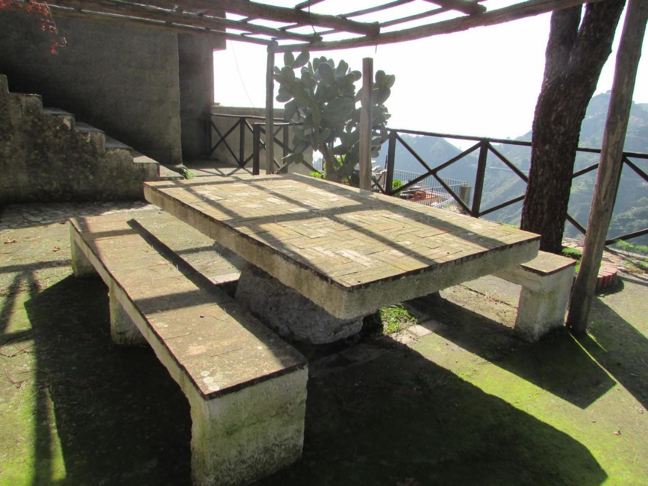 Rifugio Dei Tre Pini Guest House Castelmola Exterior photo